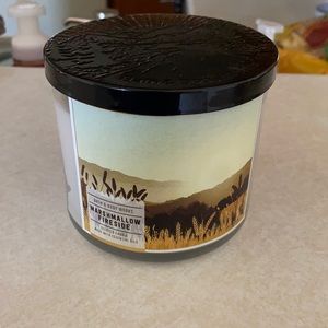 3 wick candle marshmallows fire side